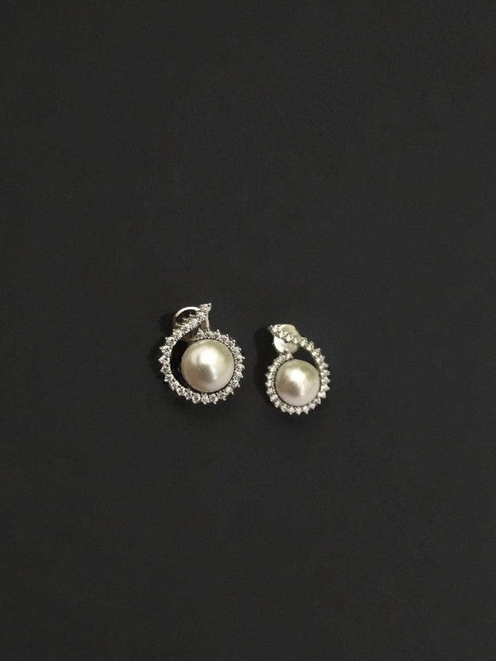 Suhaani ad earrings
