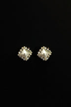 Tamaira classy ad earrings