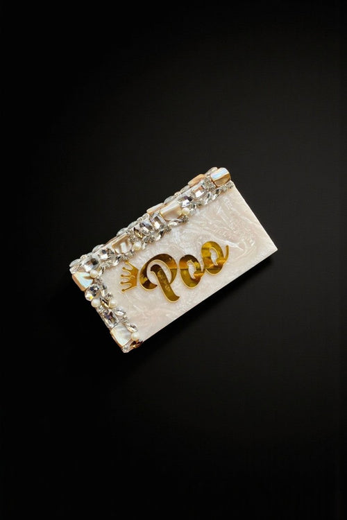Tvasti Resin Name clutch