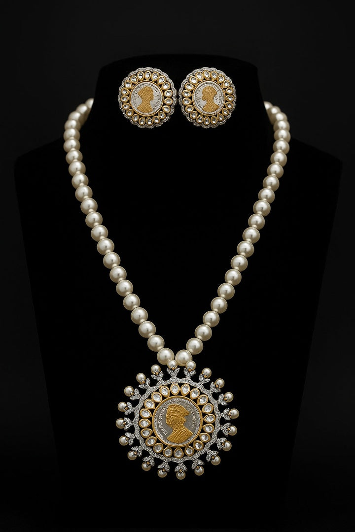 Vaidehi pearl ad kundan Ginni set