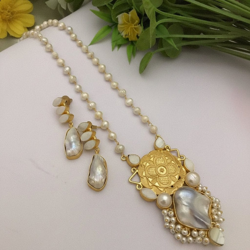 Aganya kreation Amoli Real Pearl Set - Elegant Handcrafted Jewelry