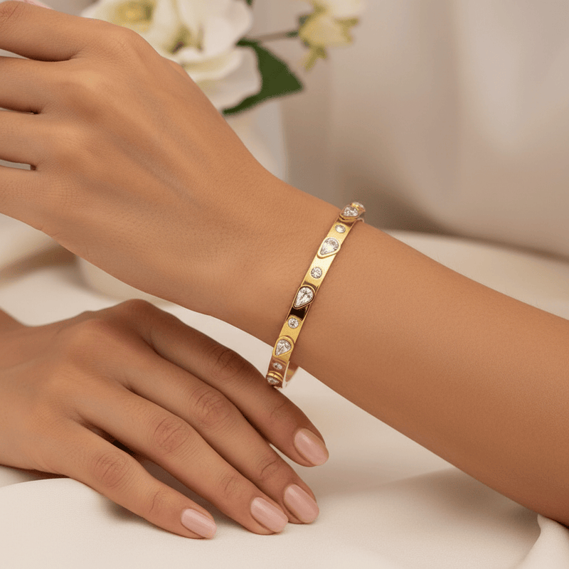 Aganya kreation Bracelet B-191 18k Gold Plated Stainless Steel Tarnish Free Waterproof Female Jewellery