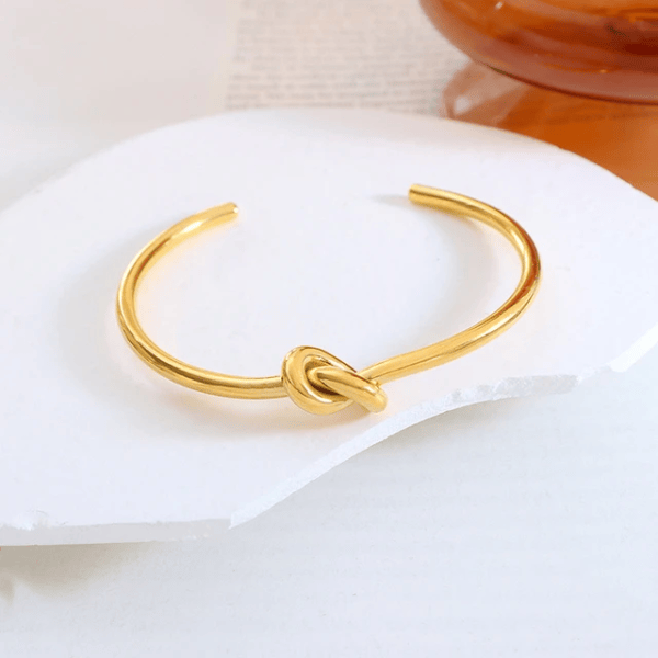 Aganya kreation Bracelet Knot – 18k Gold Plated stainless steel Anti tarnish bracelet