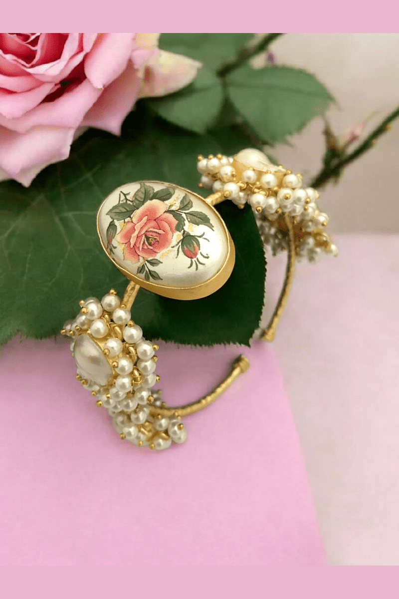 Aganya kreation Bracelets Real Pearl Glamzie Bracelet - Elegant & Unique Design