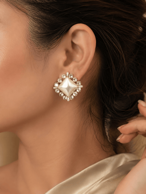 Aganya kreation Earrings Tamaira Classy Earrings - Elegant Anti-Tarnish Pearl Design
