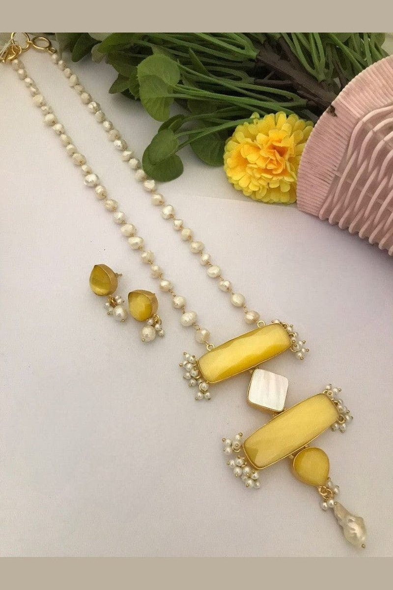 Aganya kreation jewelry Sets Elegant Takshvi Real Pearl Set - Necklace & Earrings