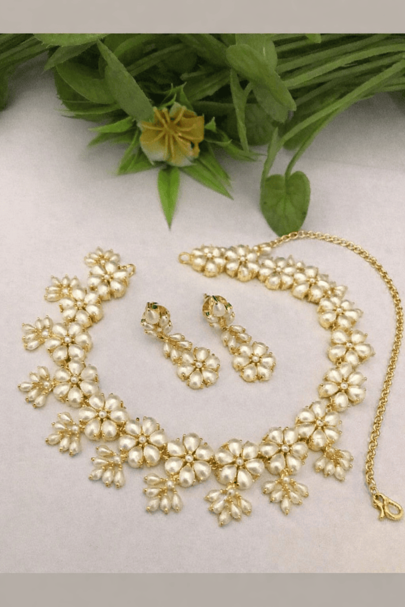 Aganya kreation jewelry Sets Real Pearl Gaurangi Flower Design Sleek Set - Aganya Kreation