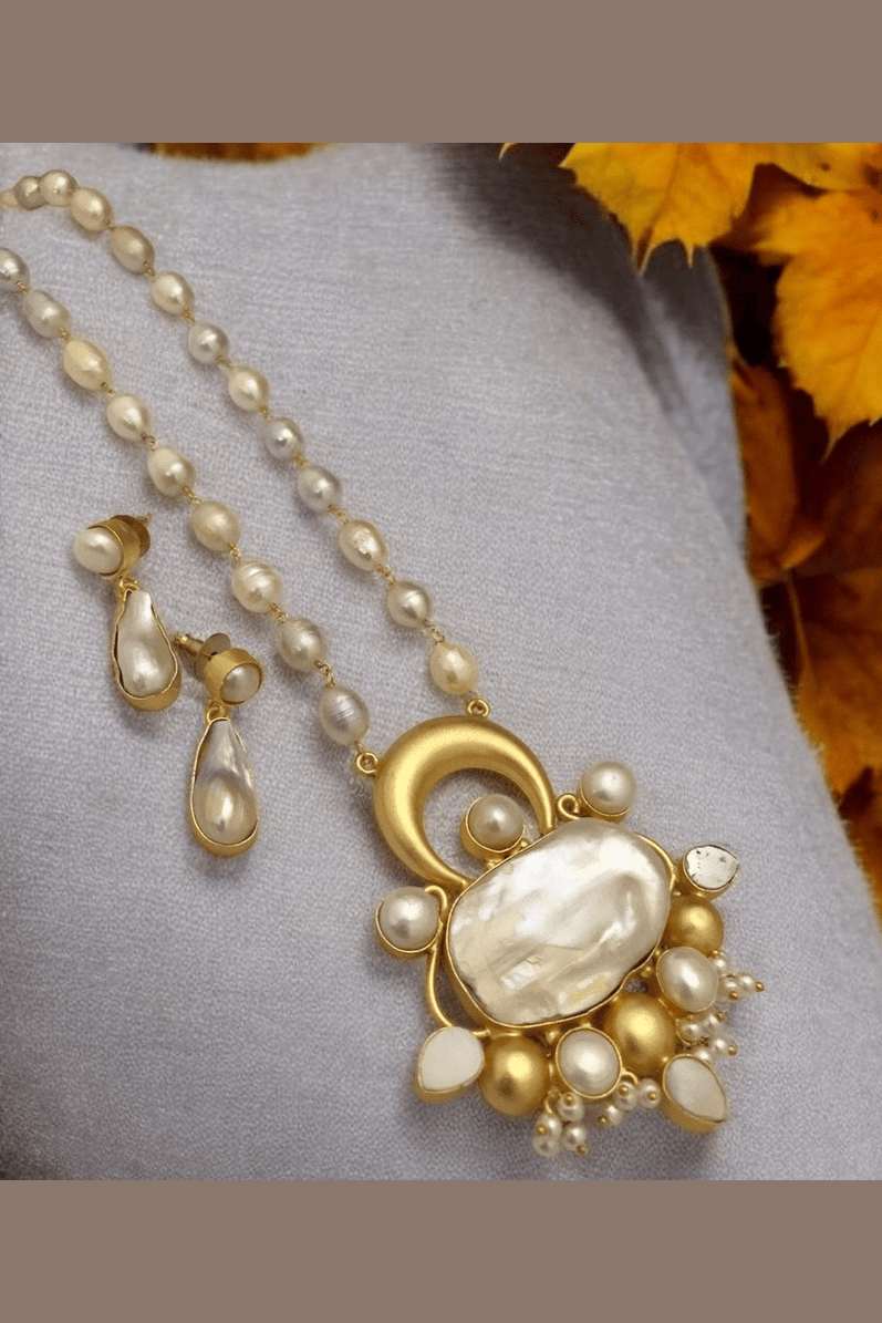 Aganya kreation Real pearl set Buy Abhidha Set by Pearl Elegance