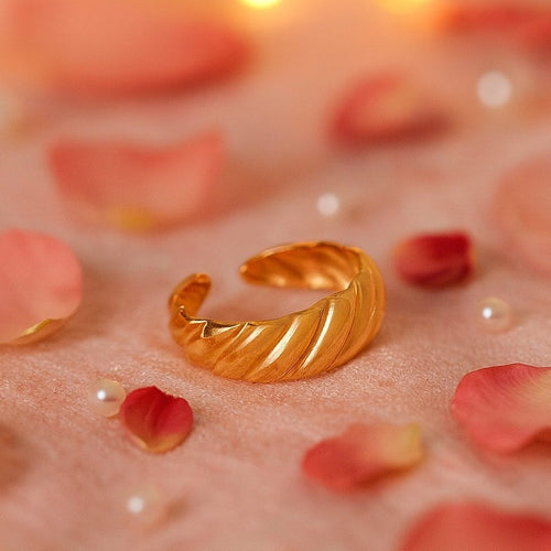 Zoniva Ring 18k Gold Plated Stainless Steel Tarnish Free Waterproof Female Jewellery