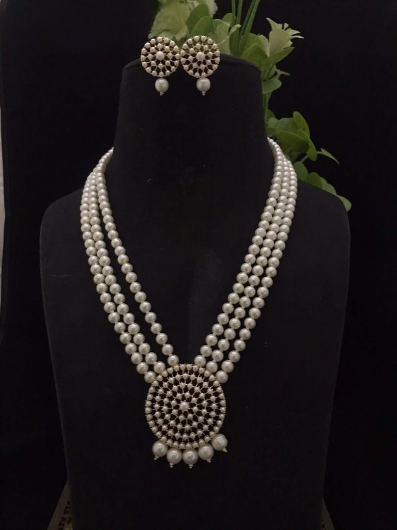 Divija Real Pearl Set