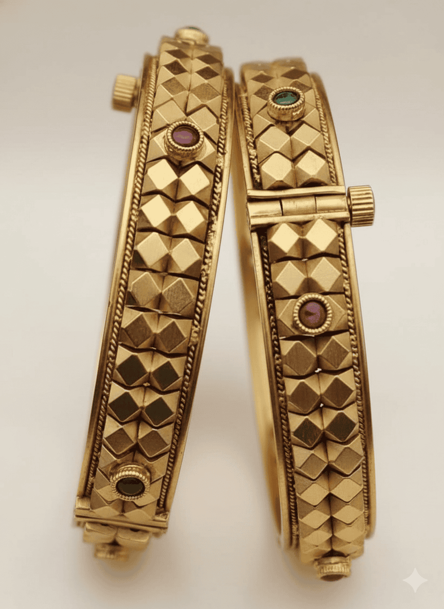 Ashtpaillu taude bangles