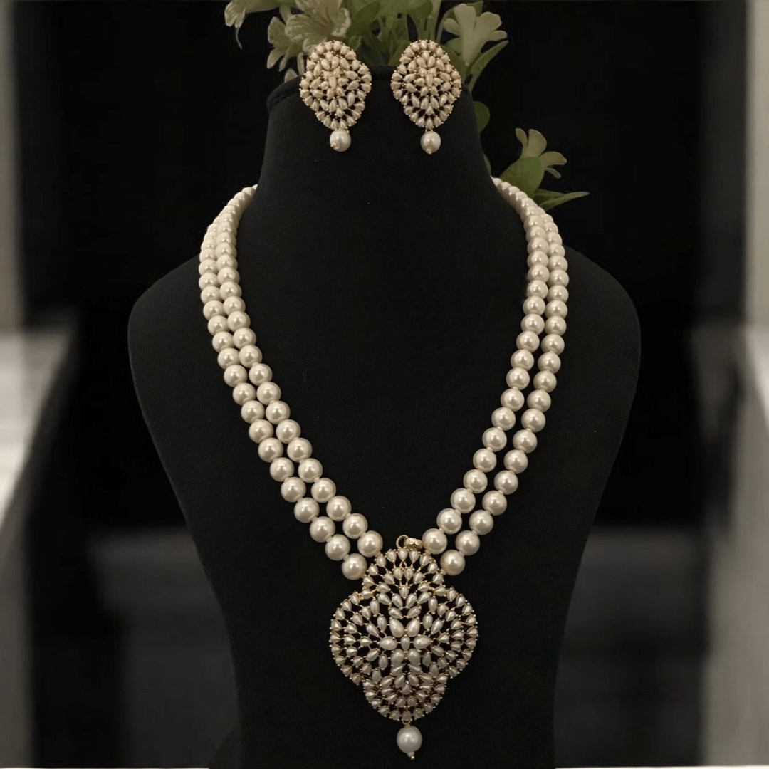 Rhea real pearl set