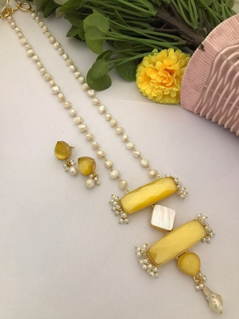Takshvi real pearl set