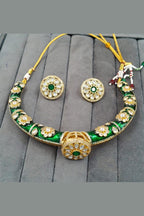 Warisha kundan hasli set