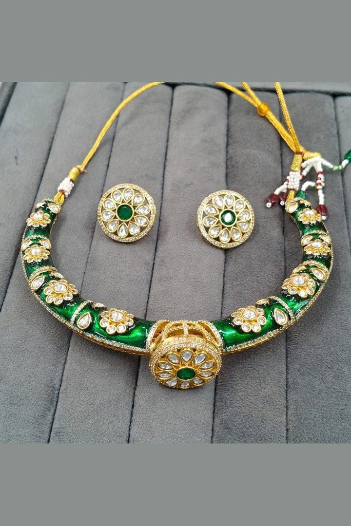 Warisha kundan hasli set