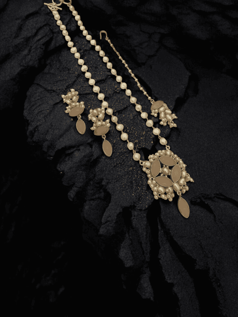 Nainika real pearl combo set