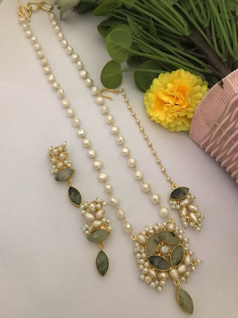 Kaarvi real pearl combo set