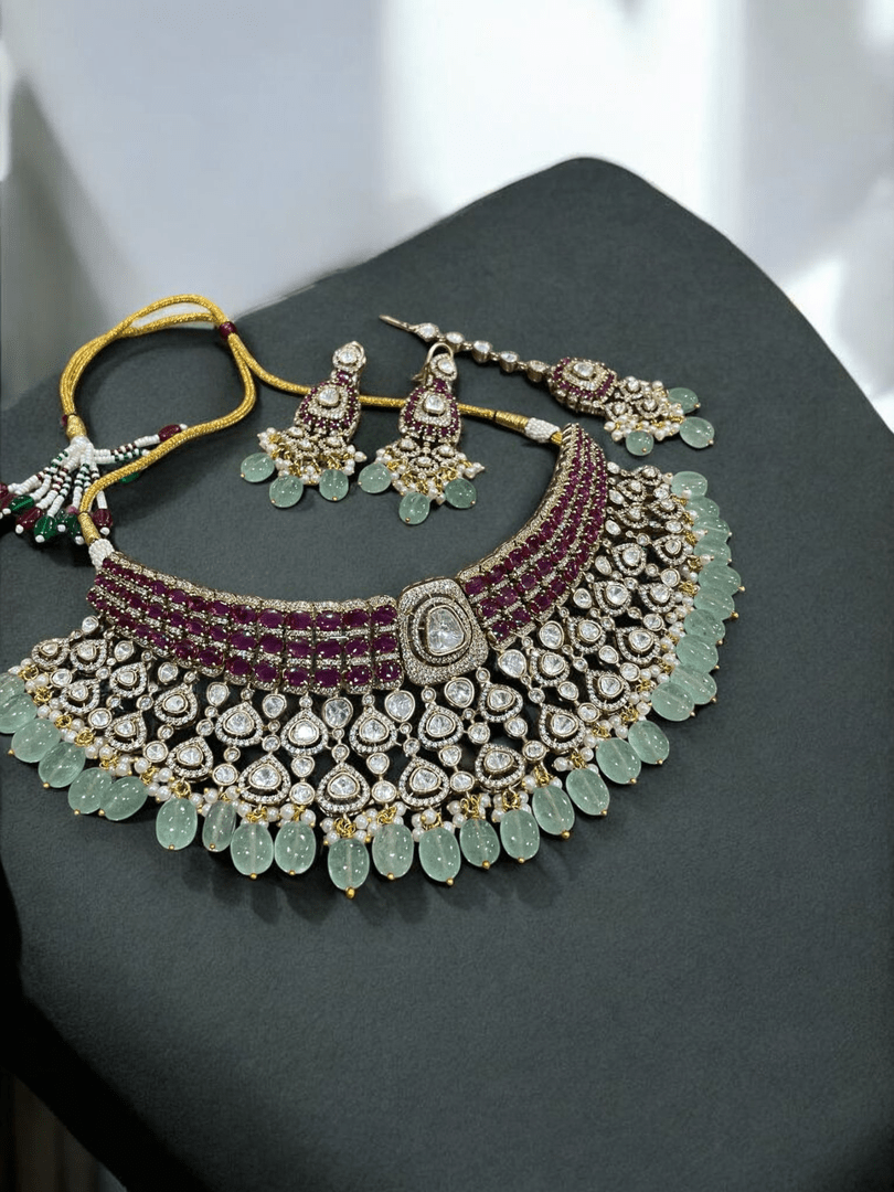 Reyna polki kundan set