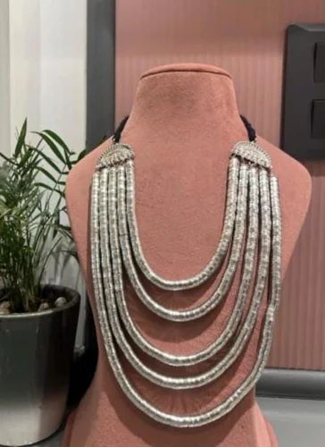 Rewa spiral necklace