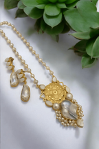 Amoli real pearl set