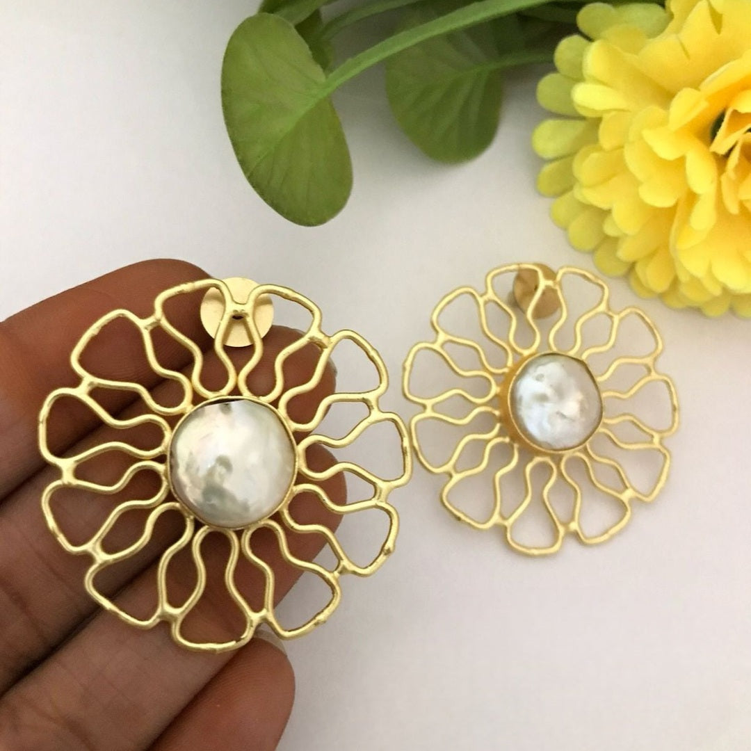 Spring real pearl earrings