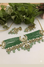 Elegant Emerald Green Kundan Choker Set with Pearl Droplets