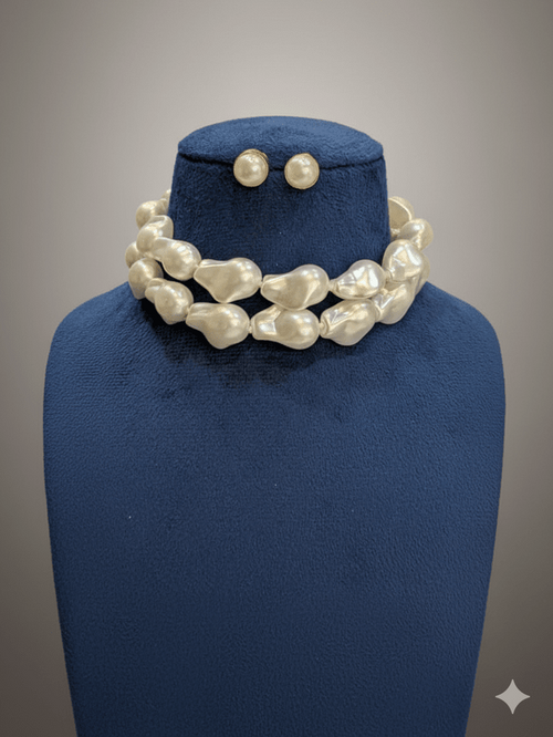 Naomi real pearl set