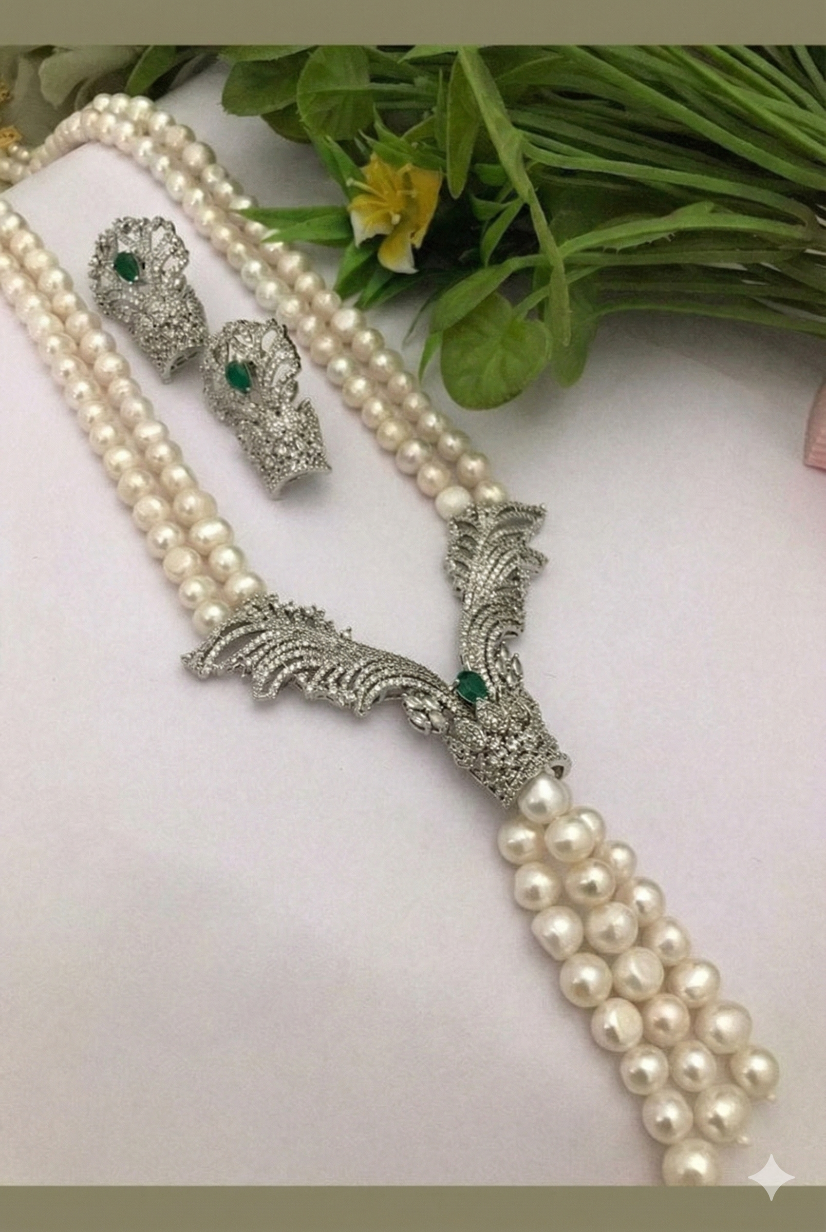 Parineeta real pearl set