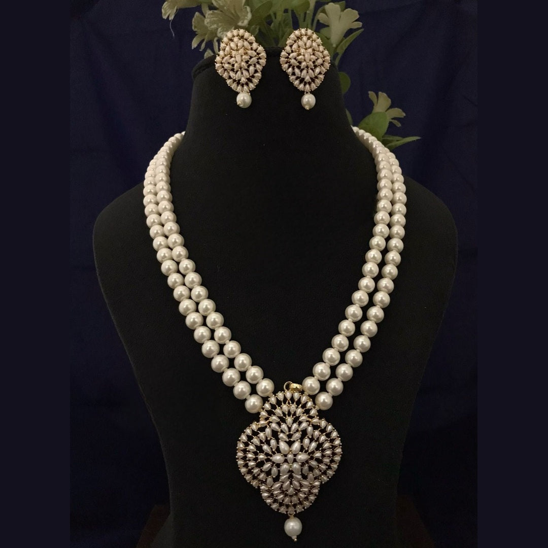 Rhea real pearl set