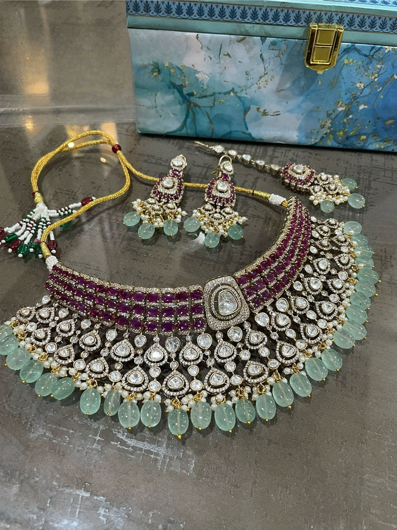 Reyna polki kundan set