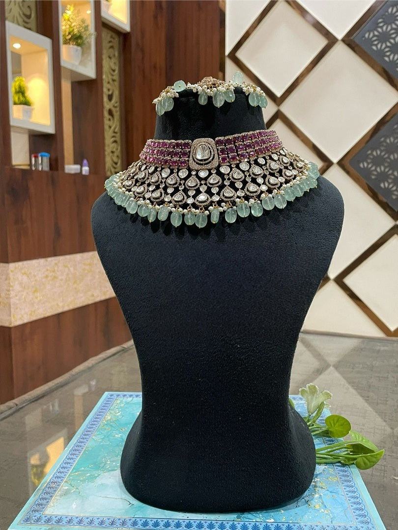 Reyna polki kundan set