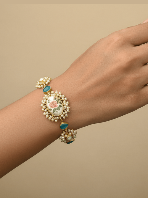 Zovie real pearl bracelet