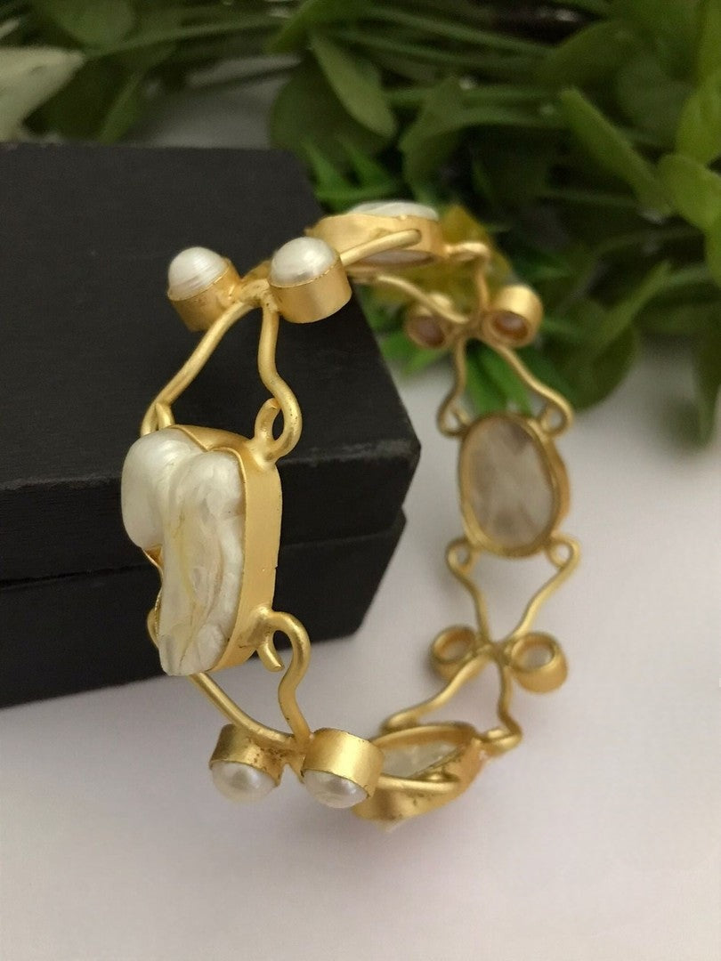 Rakshika real pearl bangles