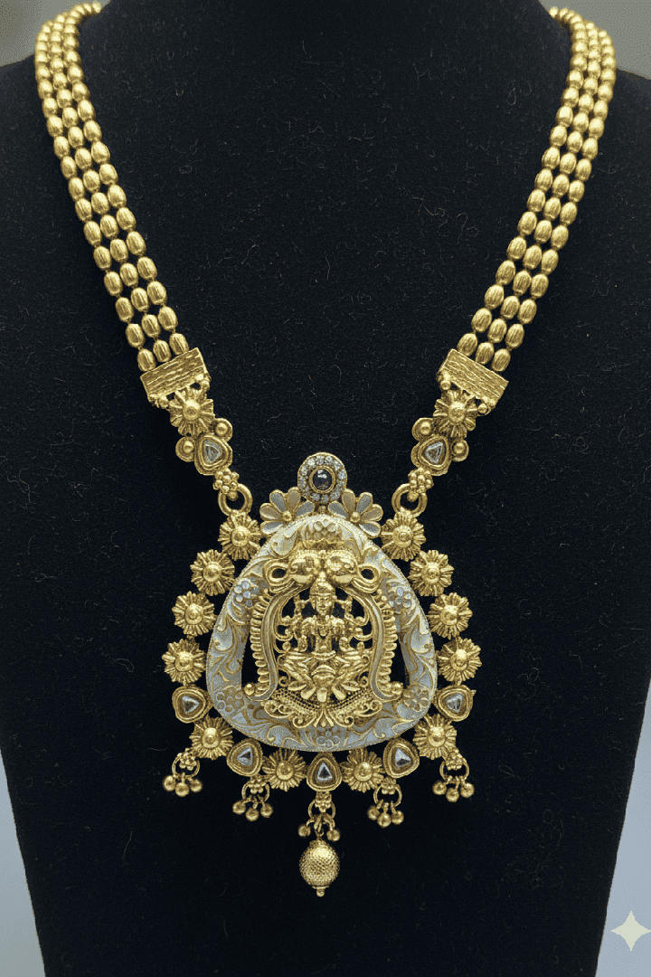 Shravika polki kundan set