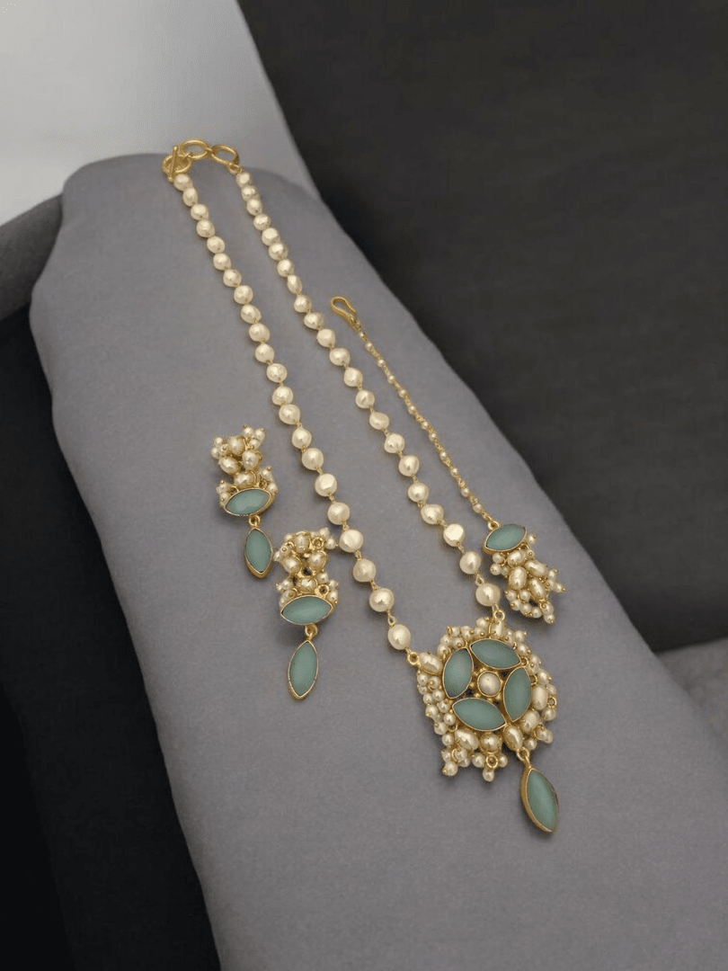 Madhusri real pearl combo set