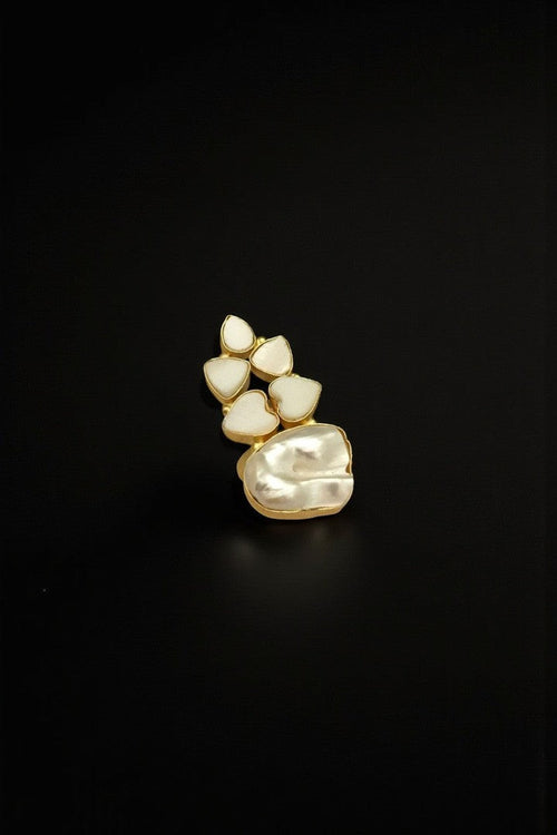Real Pearl Rowan Ring - Elegant Brass & Gold Design