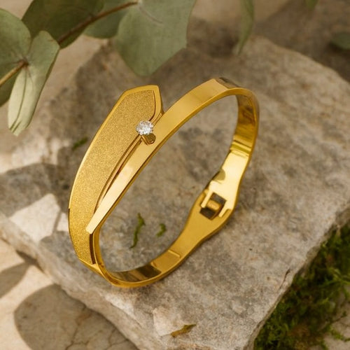Shoperly B-142  18k Gold Plated Stainless Steel Tarnish Free Waterproof Female Jewellery