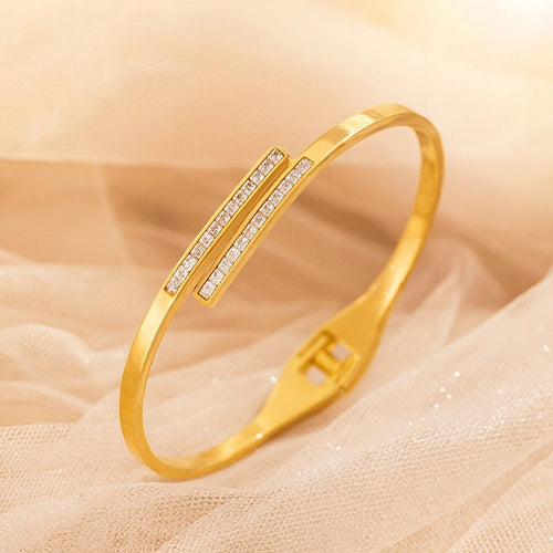 Shoperly B-147  18k Gold Plated Stainless Steel Tarnish Free Waterproof Female Jewellery