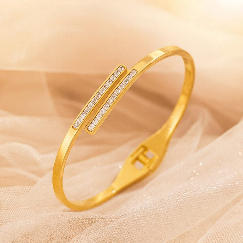 Shoperly B-147  18k Gold Plated Stainless Steel Tarnish Free Waterproof Female Jewellery
