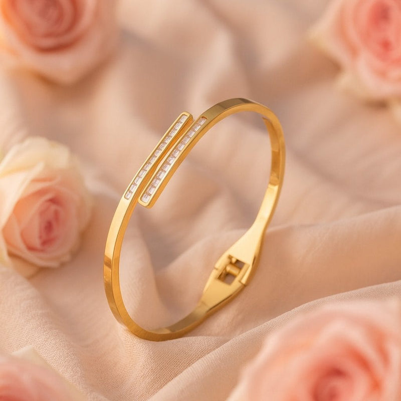 Shoperly B-147  18k Gold Plated Stainless Steel Tarnish Free Waterproof Female Jewellery