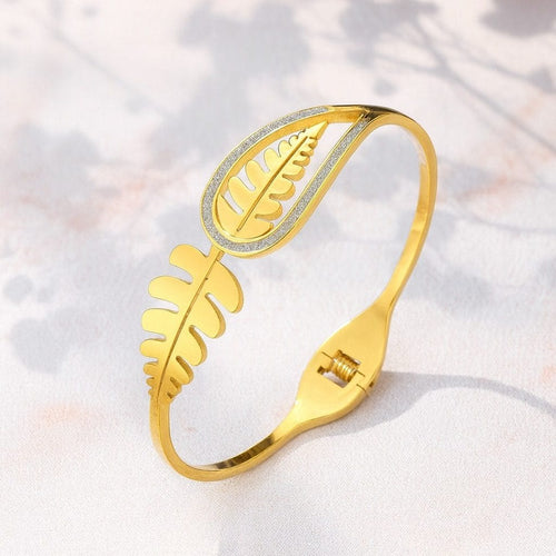 Shoperly B-149  18k Gold Plated Stainless Steel Tarnish Free Waterproof Female Jewellery