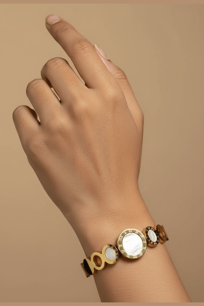 White mop 18k gold plated anti tarnish bracelet