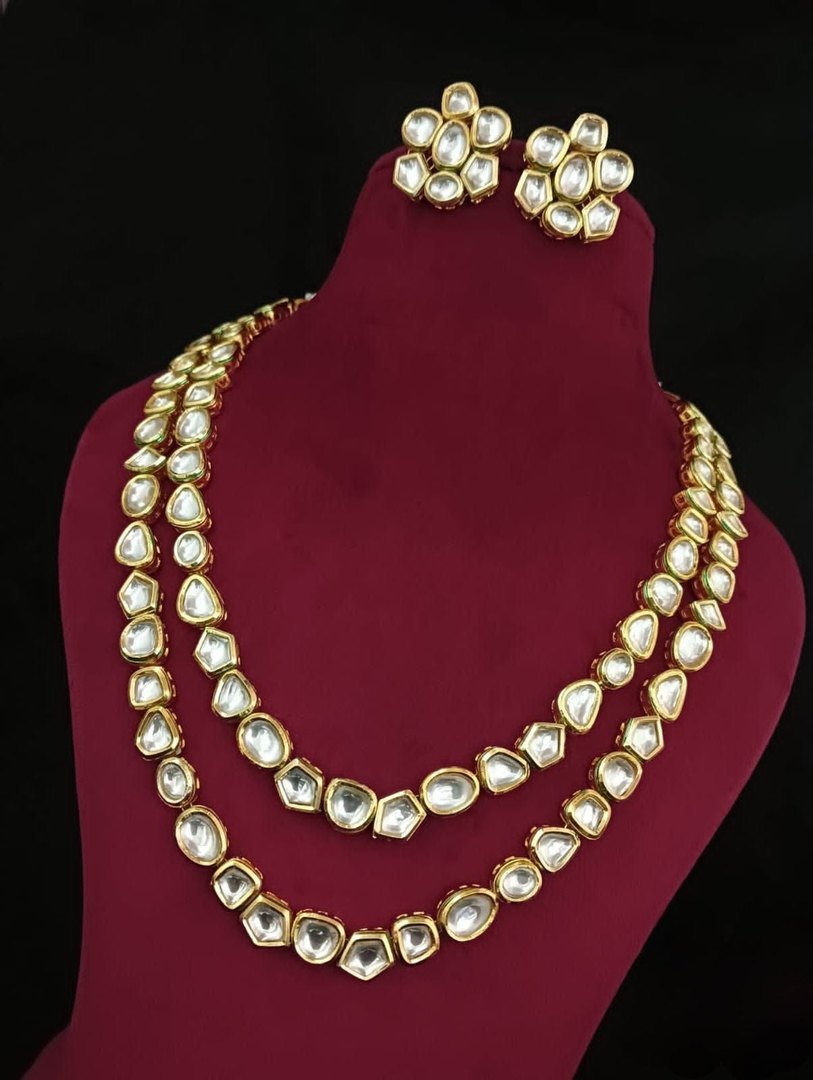 Karuna kundan set