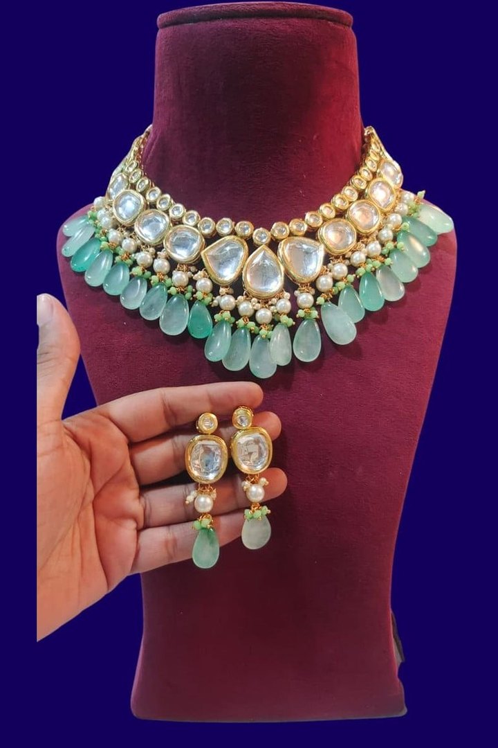 Aisha choker necklace - Aganya kreation