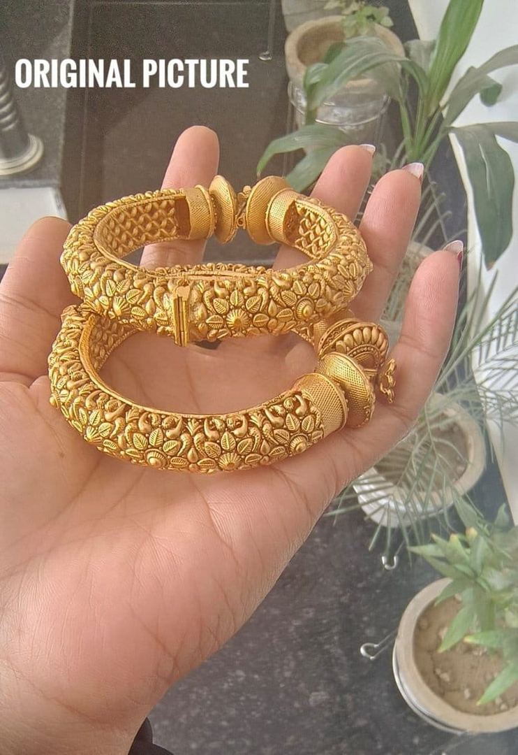 Mohini bangles - Aganya kreation