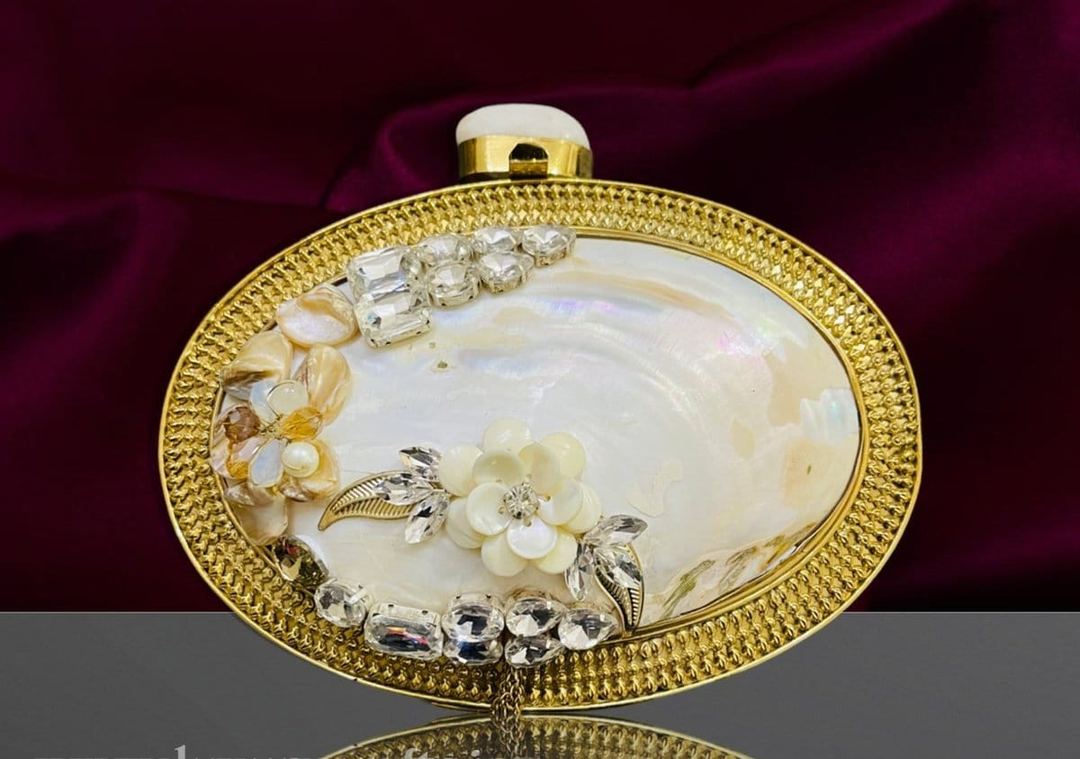 Mother pearl clutch - Aganya kreation